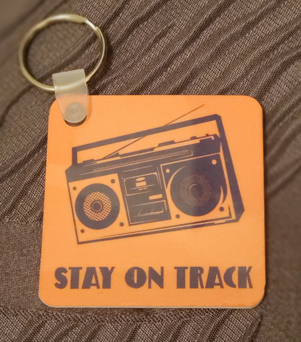 stay-on-track-keychain-fairmont-awards-mfg